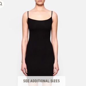 Never worn Skims lounge slip dress